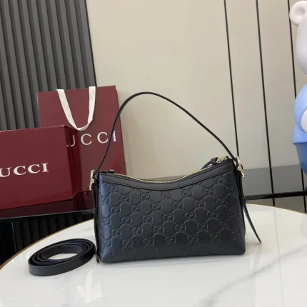 UbestLuxury Gucci GG Emblem Shoulder Bag 22cm product photo detail 1 SKU GU25673