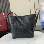 UbestLuxury Gucci GG Emblem Shoulder Bag 26cm product photo detail 1 SKU GU25685