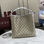 UbestLuxury Gucci GG Emblem Shoulder Bag 25cm product photo detail 1 SKU GU25706
