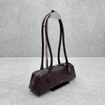 Le Teckel Sausage Bag Small Goat Grain Wine Red - Image 2