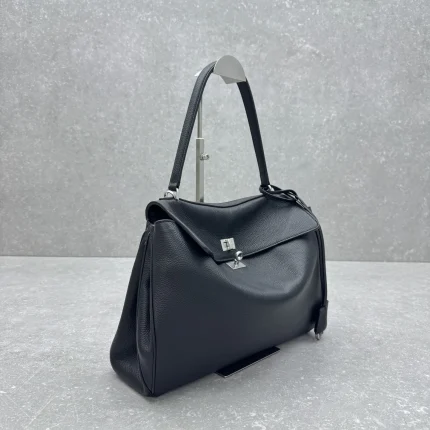 Balenciaga collection image