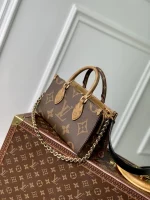 Louis Vuitton OnTheGo East West Tote Bag 25cm - Image 2