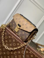Louis Vuitton East West M Shoulder Bag 21.5cm - Image 2