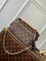 Louis Vuitton East West M Shoulder Bag 21.5cm - Image 2
