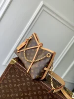Louis Vuitton CarryAll BB Handbag 26cm - Image 2