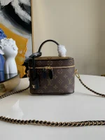 Louis Vuitton Shoulder Bag 19cm - Image 2