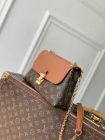 Louis Vuitton Shoulder Bag 24cm - Image 2