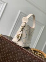 Bucket Bag 18cm - Image 2