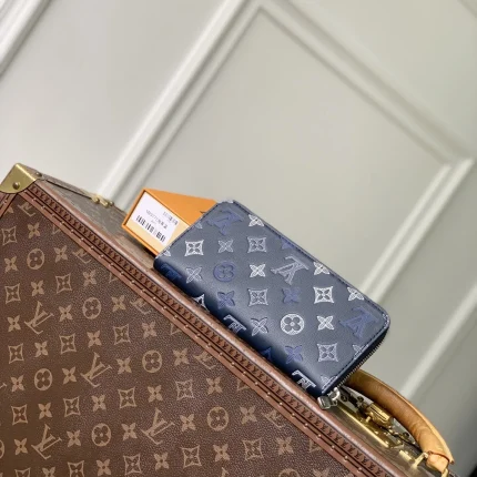 Louis Vuitton collection image