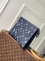 Louis Vuitton Pochette Voyage Medium Handbag Navy Blue - Image 2
