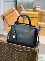 Louis Vuitton PETIT PALAIS Shoulder Bag 29cm - Image 2