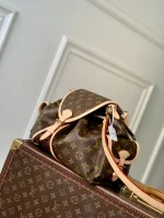 Louis Vuitton Odyssee Medium Backpack 36cm - Image 2