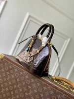 Louis Vuitton ALMA BB Shoulder Bag 25cm - Image 2