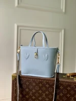 Louis Vuitton Handbag 26.5cm - Image 2