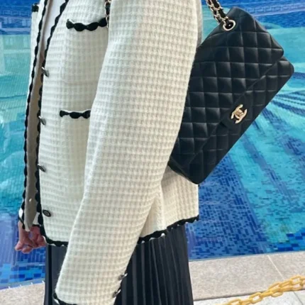 UbestLuxury Chanel Chanel Classic Flap Black Lambskin Gold 25cm product photo detail 1 SKU CH30855