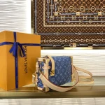 Replica Louis Vuitton Side Trunk Medium Handbag Case 23.5cm - Image 2