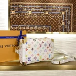 Louis Vuitton SIDE TRUNK Medium Handbag Case 23.5cm - Image 2
