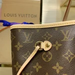 Louis Vuitton Neverfull Tote Bag 32cm - Image 2