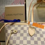 Louis Vuitton Neverfull Tote Bag 32cm - Image 2