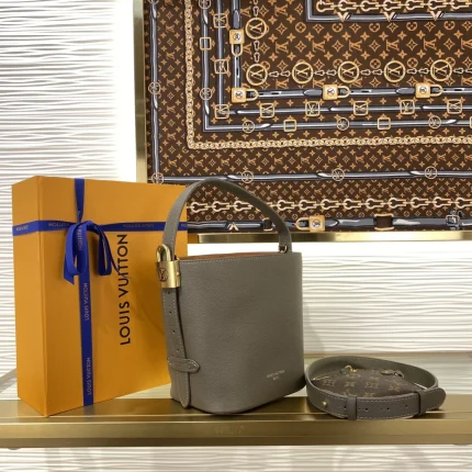 Louis Vuitton collection image