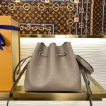 Louis Vuitton Bella Handbag Bucket Bag 22cm - Image 2