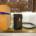 Louis Vuitton Trunk Vertical Case 17.5cm - Image 2