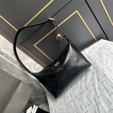 UbestLuxury Chanel Handbag 23cm product photo detail 1 SKU CH30910