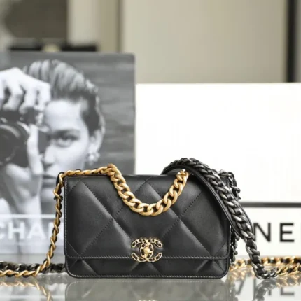 UbestLuxury Chanel Chanel Handbag 19.5cm product photo detail 1 SKU CH30933