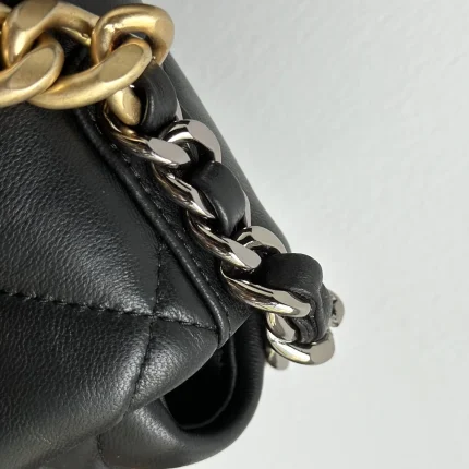 UbestLuxury Chanel Chanel 19 Bag Shoulder Bag 26cm product photo detail 1 SKU CH30956