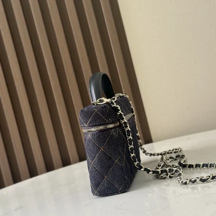 UbestLuxury Chanel Chanel 26P Handbag 19cm product photo detail 1 SKU CH30974