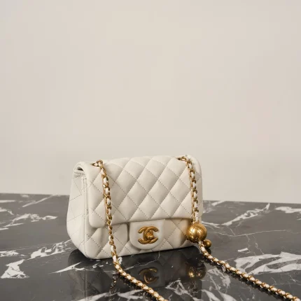 UbestLuxury Chanel Chane1 Gold Ball Flap Bag 18cm product photo detail 1 SKU CH30998