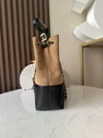 UbestLuxury Chanel Chanel Handbag 33cm product photo detail 1 SKU CH31060