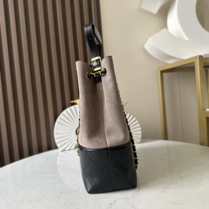 UbestLuxury Chanel Chanel Handbag 33cm product photo detail 1 SKU CH31063