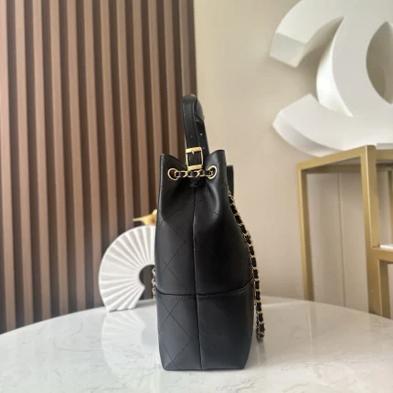 UbestLuxury Chanel Chanel Handbag 33cm product photo detail 1 SKU CH31064