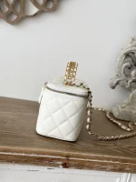 UbestLuxury Chanel Chanel Handbag 16cm product photo detail 1 SKU CH31099