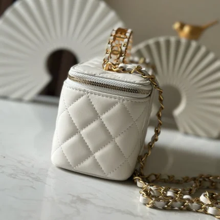 UbestLuxury Chanel Chanel Handbag 16cm product photo detail 1 SKU CH31101