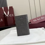 UbestLuxury Gucci GG Emblem Card Case product photo detail 1 SKU GU25171