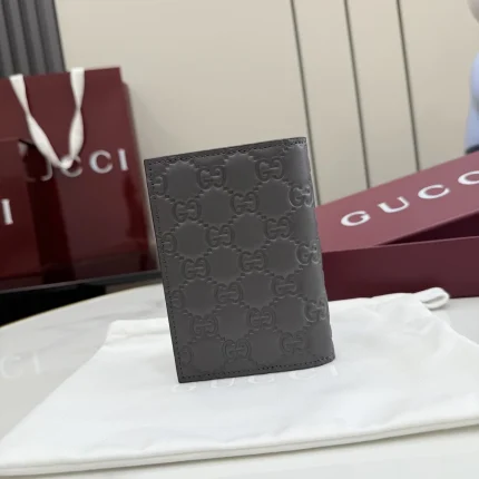 UbestLuxury Gucci GG Emblem Card Case product photo detail 1 SKU GU25172