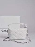 UbestLuxury Chanel Chanel 25B Hobo Bag 21.5cm product photo detail 2 SKU CH30692