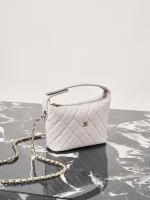 UbestLuxury Chanel Chanel Handbag 21.5cm product photo detail 2 SKU CH30693