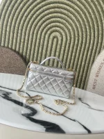 UbestLuxury Chanel Chanel Shoulder Bag 19cm product photo detail 2 SKU CH30709