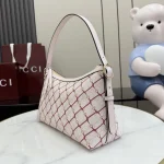 UbestLuxury Gucci GG Emblem Shoulder Bag 30cm product photo detail 2 SKU GU25416