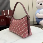 UbestLuxury Gucci GG Emblem Shoulder Bag 30cm product photo detail 2 SKU GU25419