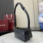 UbestLuxury Gucci Gucci Mini Handbag in Black Patent Leather product photo detail 2 SKU GU25574