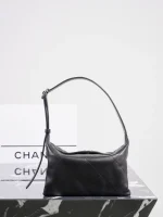 UbestLuxury Chanel Chanel 26P Shoulder Bag 23cm product photo detail 2 SKU CH30726