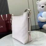 UbestLuxury Gucci GG Emblem Shoulder Bag 26cm product photo detail 2 SKU GU25646