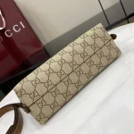 UbestLuxury Gucci GG Emblem Shoulder Bag 22cm product photo detail 2 SKU GU25670