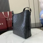 UbestLuxury Gucci GG Emblem Shoulder Bag 26cm product photo detail 2 SKU GU25685