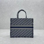 Louis Vuitton Tote Bag 41.5cm - Image 3