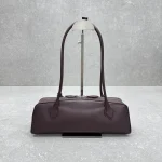 Le Teckel Dachsund Bag Large Burgundy Goat Grain - Image 3